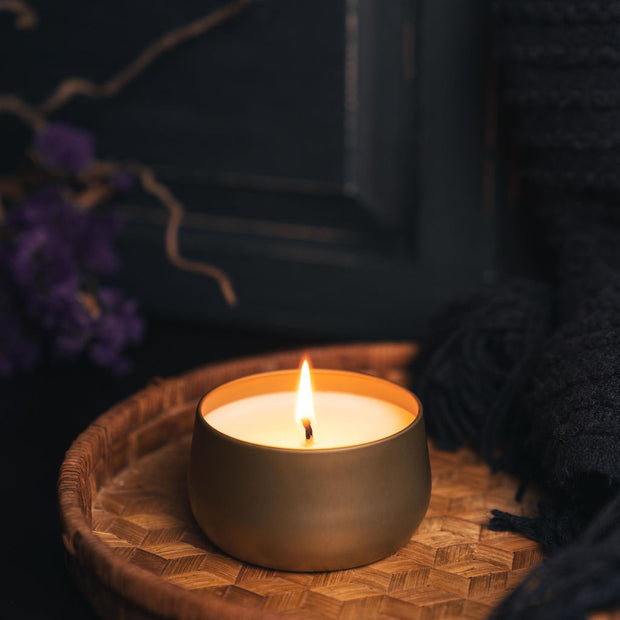 Custom Candles: For weddings, gifts, and corporate events