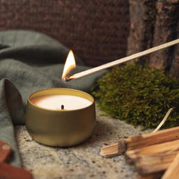 Custom Candles: For weddings, gifts, and corporate events